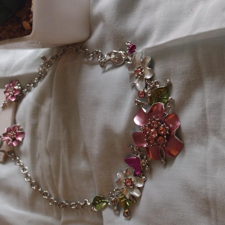 Necklace Set Brand New
